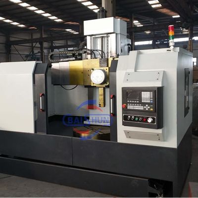 Vmc 3 แกน Cnc เครื่องบดตั้งศูนย์เครื่องบดโลหะอัตโนมัติคอลัมน์เดียว