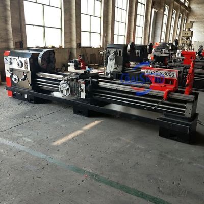105 มม Spindle Bore Heavy Duty Manual Lathe เครื่องหมุนขอบ