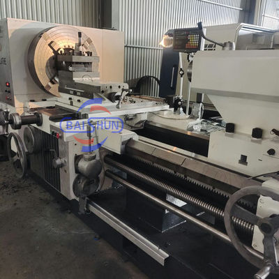 เครื่องต๊าปเกลียวท่อ CNC รุ่น QK1332, ระยะสวิง 800 มม., ต๊าปเกลียวได้ 320 มม.