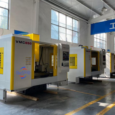 ไต้หวัน Liner Guidway VMC 3 Axis Vertical Lathe CNC เครื่องบดศูนย์